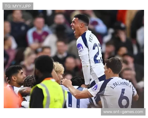 罗梅罗稳守后防，成热刺防线新支柱