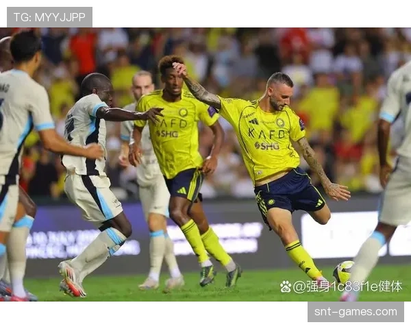 扬·贝德纳雷克闪耀英超赛场，关键表现助球队逆转取胜